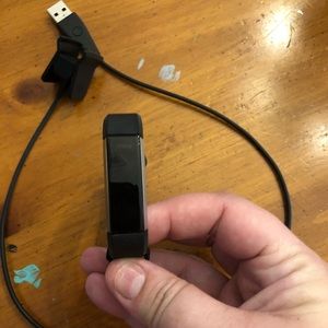 EUC Fitbit Alta Hr